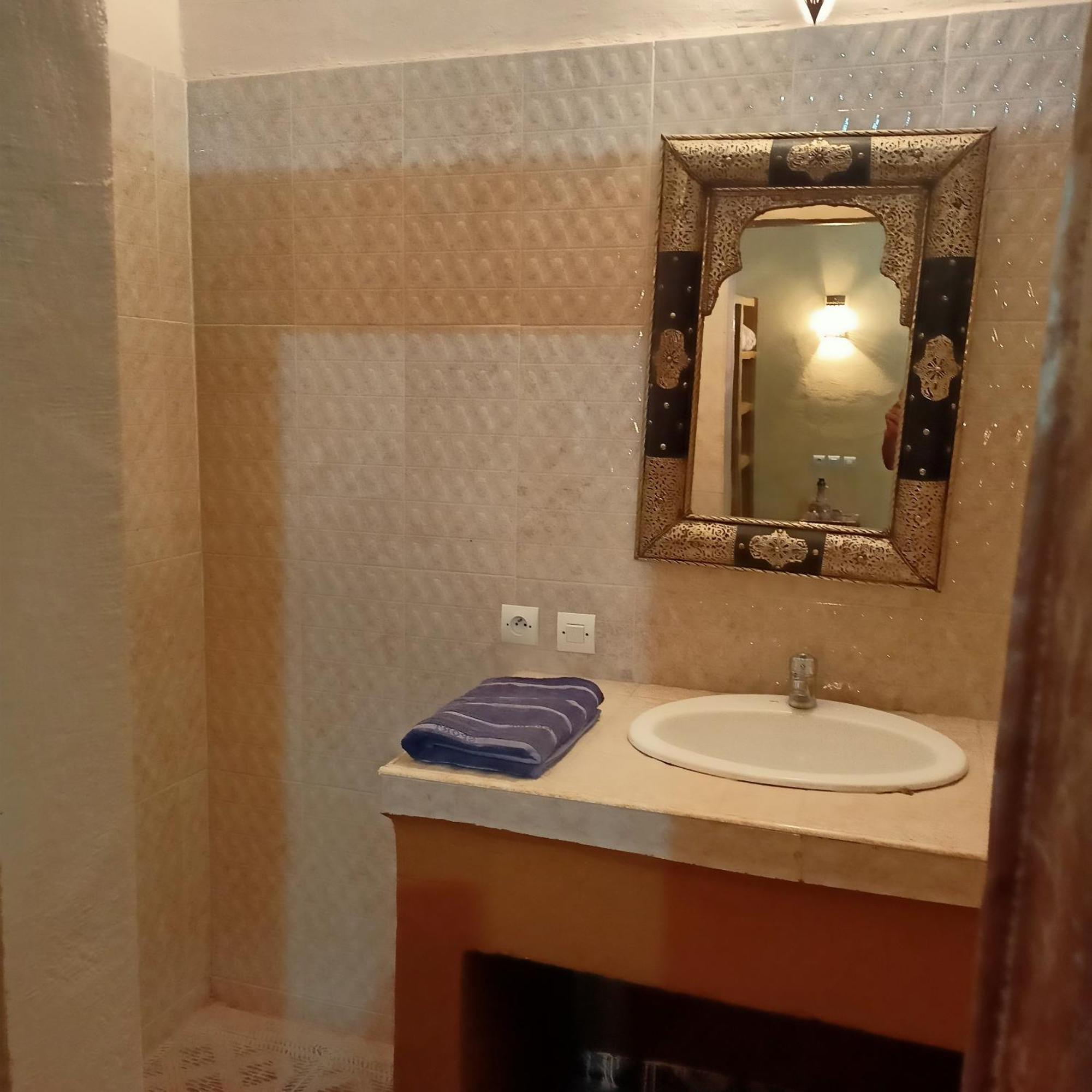 Lescale De Ouarzazate Hotel Tazentoute Luaran gambar